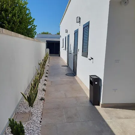 La Porta Sul Mare A Porto Cesareo Frühstückspension Torre Squillace